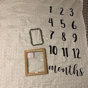Mud Pie Monthly Milestone Blanket